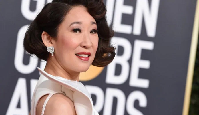 Sandra Oh in Forevermark Diamonds at the 76th Golden Globe Awards