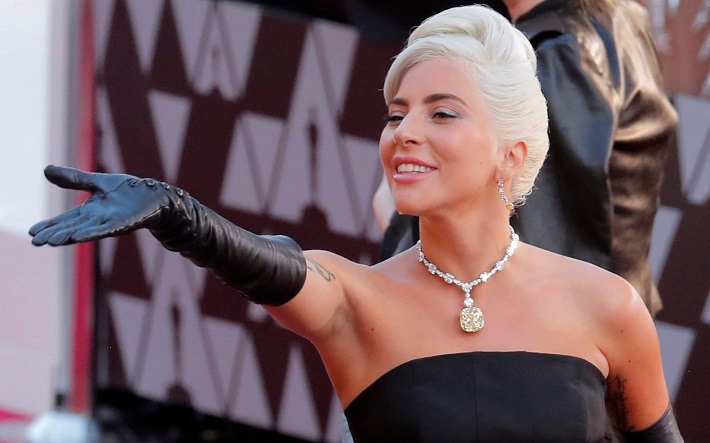 Lady Gaga Shines with 128 Carat Tiffany 