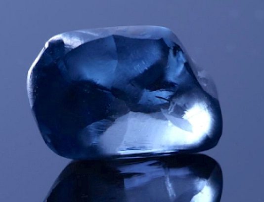 Botswana unveils 20-carat blue diamond