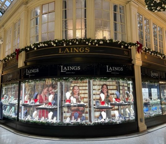 LAINGS CELEBRATES THE GIFT OF TIME THIS FESTIVE SEASON