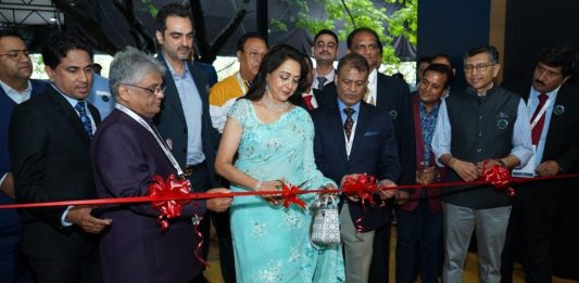 Hema Malini, Member of Parliament Inaugurates the 38th edition of India International Jewellery Show (IIJS) Premiere 2022