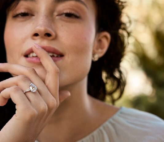 Signet's KAY Jewelers Unveils LGD Engagement Ring Collection